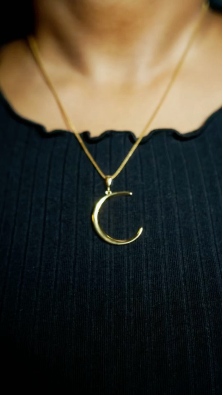 Sarora jewelry craftsmanship video